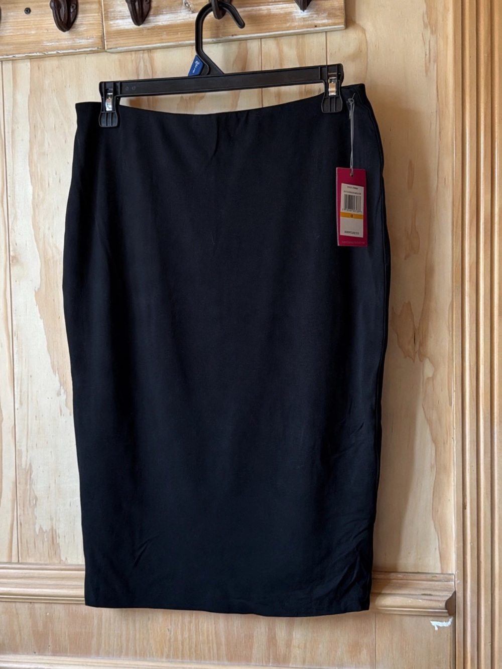 Vince Camuto Black Pencil Skirt - Sleek Minimalist